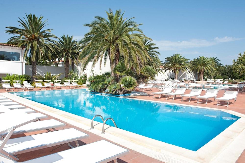 Ostuni A Mare Hotel Exterior photo